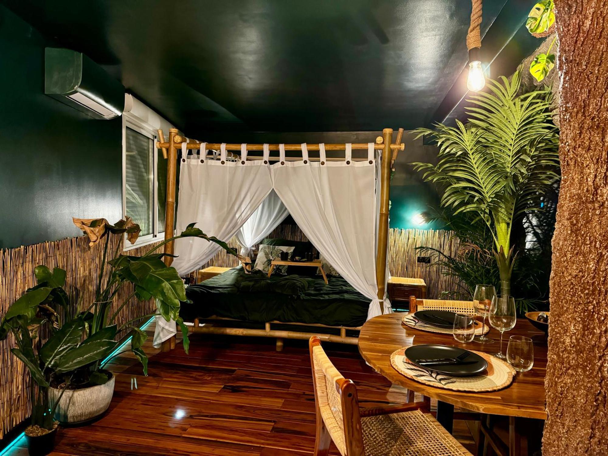 Jungle Love Room Тулуза Экстерьер фото
